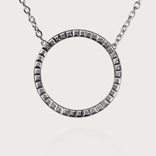 Laden Sie das Bild in den Galerie-Viewer, CIRCLE OF LIFE NECKLACE XL White gold, diamond
