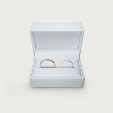 Cargar imagen en el visor de la galería, LOVE MARK WEDDING BAND ORGANIC Rose gold
