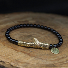 Laden Sie das Bild in den Galerie-Viewer, Keep Me Wild bracelet , black agate
